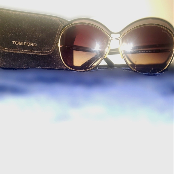 Authentic Tom Ford IRIS TF180 28B Sunglasses! - Picture 1 of 2